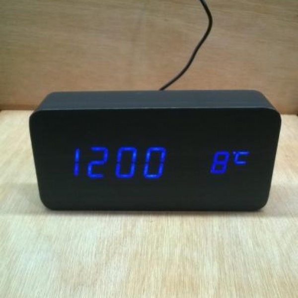 Купить Электронный будильник от сети и батареек 862-5 (008241)