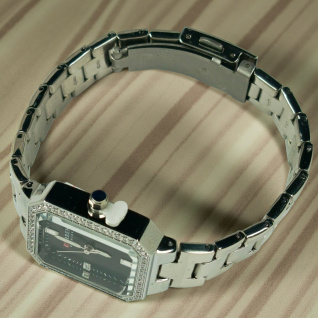 Купить Часы женские на браслете Curren M9102 d-28 (013938)
