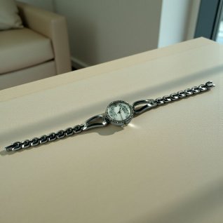 Купить Часы женские на браслете EHHE-19 d-26 (013984)