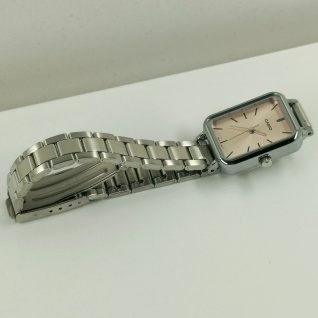 Купить Часы на браслете Casio LTP-V009D-4E (014581)