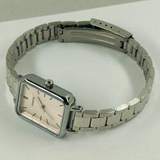 Купить Годинник на браслеті Casio LTP-V009D-4E (014581)