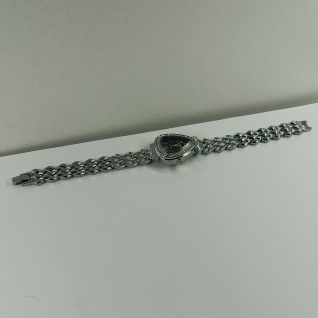 Купить Часы женские на браслете EHHE-N-60 d-22*28 (014779)