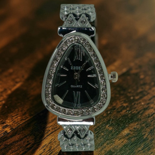 Часы женские на браслете EHHE-N-60 d-22*28 (014779)