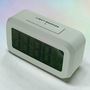 Купить Будильник електронний 01 на батарейках 14*8*5 Білий/ (014512)